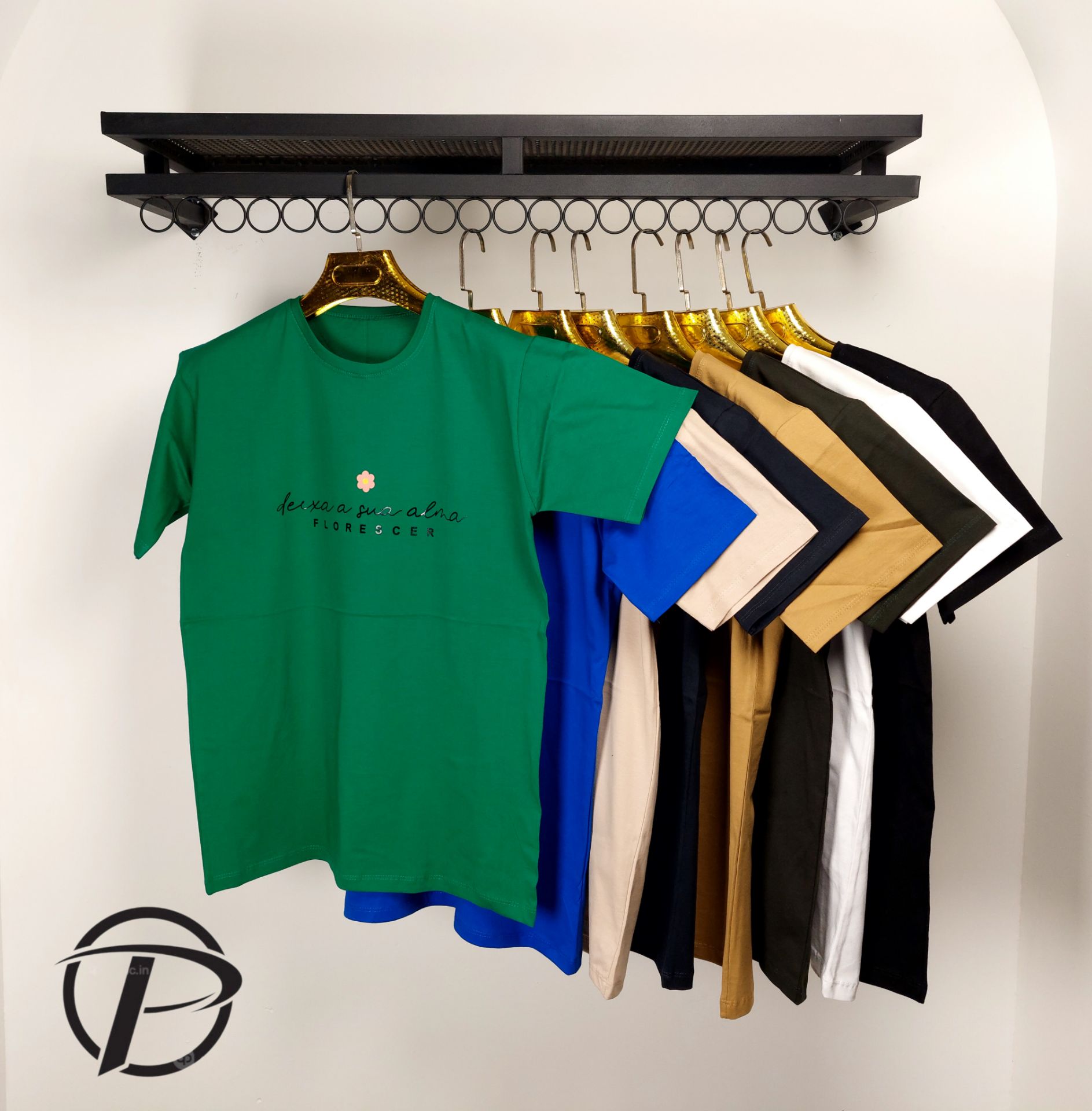 تیشرت نخ پنبه قواره بزرگ زنانه